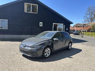 škoda osobní automobily Volkswagen Golf 8 TSI 110 PK NAVI CLIMA CAMERA LED PDC PRIVACY GLASS B.J 04-2023 2023/4