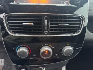 Renault Clio  picture 16