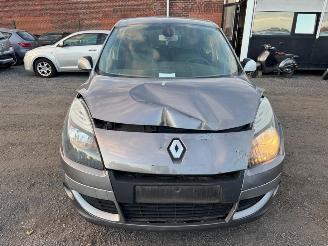 Renault Scenic  picture 2