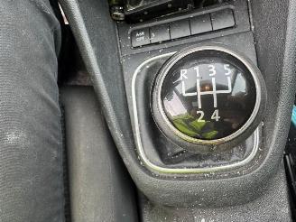 Volkswagen Golf  picture 22