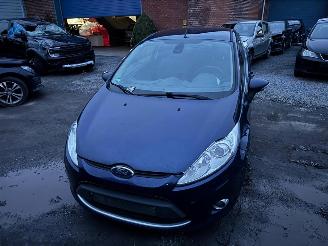 damaged passenger cars Ford Fiesta TITANIUM 2011/4