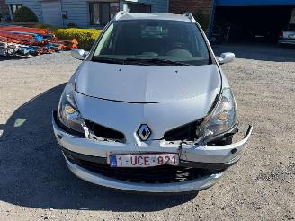škoda osobní automobily Renault Clio III GRANDTOUR EXCEPTION 2009/2