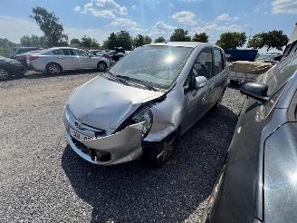 Vaurioauto  passenger cars Honda Jazz ES 2008/3