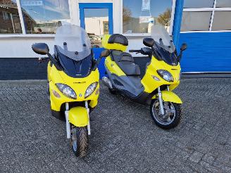 damaged motor cycles Piaggio  2X PIAGGIO X9 500CC 2003/5