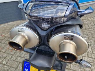 Yamaha  FZ6S AKRAPOVIC picture 8