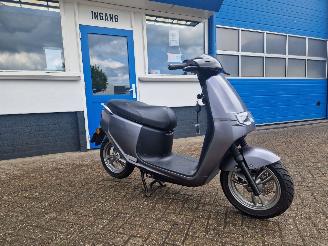 AGM  ECOOTER E2 , E-BIKE picture 4