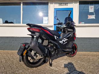 Aprilia  SR GT 125 CC RACING REPLICA picture 6