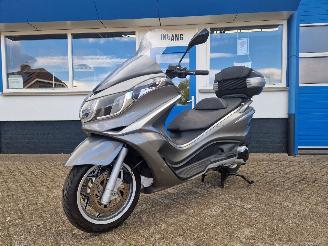 Piaggio X10 X10 500CC MOTOR SCOOTER picture 24