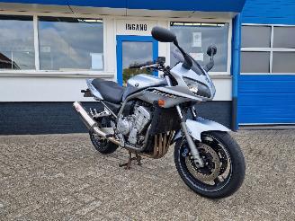  Yamaha  FAZER 1000 FZS 2001/8