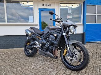 Triumph Street Triple 675 R picture 2