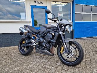 Triumph Street Triple 675 R picture 3
