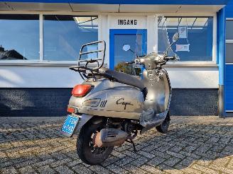 Capri  LOOK A LIKE VESPA picture 6