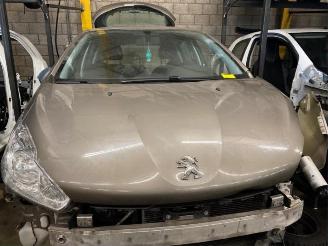 Peugeot 208 208 I (CA/CC/CK/CL), Hatchback, 2012 / 2019 1.6 e-HDi FAP picture 3