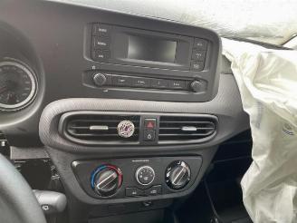 Hyundai I-10 i10, Hatchback, 2019 1.0 12V picture 9