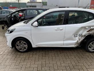 Hyundai I-10 i10, Hatchback, 2019 1.0 12V picture 2