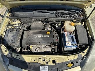 Opel Astra Opel Astra GTC 1.6 Enjoy picture 13