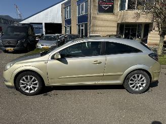 Opel Astra Opel Astra GTC 1.6 Enjoy picture 2