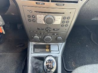 Opel Astra Opel Astra GTC 1.6 Enjoy picture 11