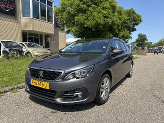  Peugeot 308 1.2 PureTech Blue Lease Executive 2020/1