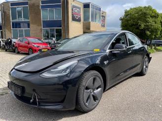 rozbiórka samochody osobowe Tesla Model 3 Model 3, Sedan, 2017 Long Range AWD 75 kWh 2019/12