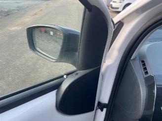 Volkswagen Up! Up! (121), Hatchback, 2011 1.0 12V 75 picture 17