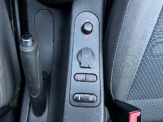 Seat Toledo 2.0 FSI 16V MPV  Benzine 1.984cc 110kW (150pk) FWD 2005-11/2009-03 (5P2) BVY picture 31