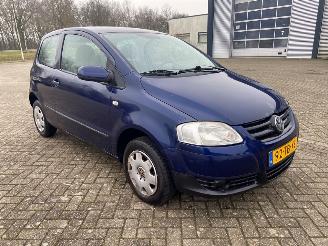 krockskadad bil auto Volkswagen Fox 1.2 Hatchback  Benzine 1.198cc 40kW (54pk) FWD 2005-04/2011-07 (5Z) BMD 2006/7