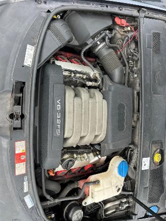 Audi A6 3.2 V6 24V FSI Quattro Sedan 4Dr Benzine 3.123cc 188kW (256pk) 4x4 2004-05/2008-10 (4F2) AUK picture 4