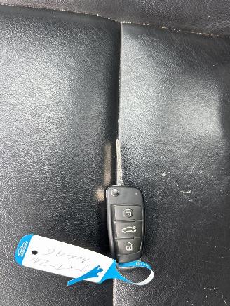 Audi A6 3.2 V6 24V FSI Quattro Sedan 4Dr Benzine 3.123cc 188kW (256pk) 4x4 2004-05/2008-10 (4F2) AUK picture 16