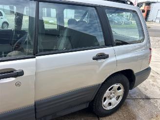 Subaru Forester 2.0 16V X SUV  Benzine 1.994cc 92kW (125pk) 4x4 1998-06/2002-06 (SF5) EJ202 picture 18