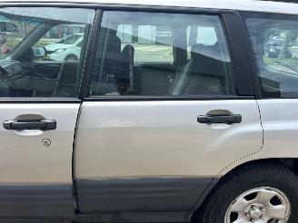 Subaru Forester 2.0 16V X SUV  Benzine 1.994cc 92kW (125pk) 4x4 1998-06/2002-06 (SF5) EJ202 picture 17