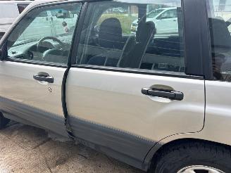 Subaru Forester 2.0 16V X SUV  Benzine 1.994cc 92kW (125pk) 4x4 1998-06/2002-06 (SF5) EJ202 picture 19