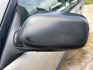 Subaru Forester 2.0 16V X SUV  Benzine 1.994cc 92kW (125pk) 4x4 1998-06/2002-06 (SF5) EJ202 picture 28