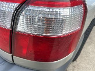 Subaru Forester 2.0 16V X SUV  Benzine 1.994cc 92kW (125pk) 4x4 1998-06/2002-06 (SF5) EJ202 picture 73