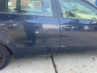 Volkswagen Passat 1.6 TDI 16V Bluemotion Combi/o  Diesel 1.598cc 77kW (105pk) FWD 2010-08/2014-12  CAYC picture 22