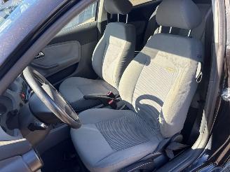 Seat Ibiza 1.4 16V 75 Hatchback  Benzine 1.390cc 55kW (75pk) FWD 2002-02/2008-05 (6L1) BBY picture 14