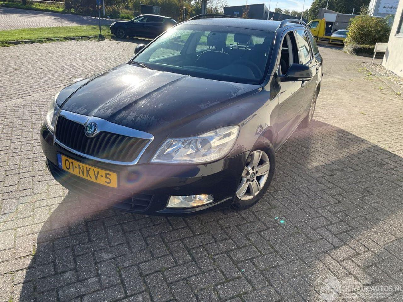 Skoda Octavia 1.6 TDI Greenline Combi/o 4Dr Diesel 1.598cc 77kW (105pk)