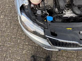 Skoda Rapid 1.0 TSI 12V Liftback  Benzine 999cc 70kW (95pk) FWD 2017-06/2019-12  CHZB; DKLD picture 15