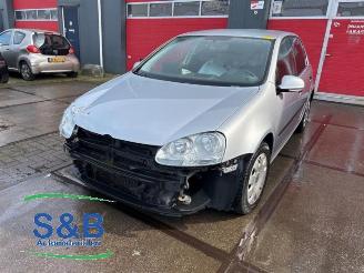 Vrakbiler auto Volkswagen Golf Golf V (1K1), Hatchback, 2003 / 2010 1.4 16V 2005/2