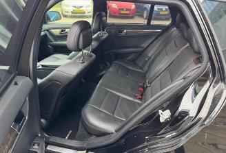 Mercedes C-klasse C320 CDI 4MATIC AMG picture 9