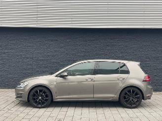 Volkswagen Golf 1.0 TSI Connected Series picture 3