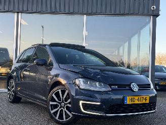 Volkswagen Golf 1.4 TSI GTE PANO picture 3
