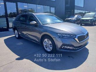 skadebil auto Skoda Octavia AMBITION 2024/7
