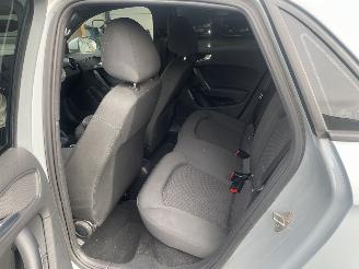 Audi A1 1.0 tfsi mooie auto!! picture 7