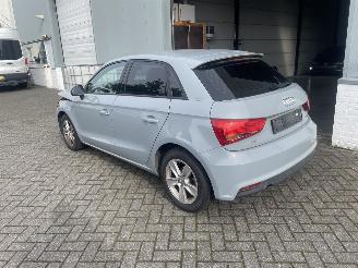 Audi A1 1.0 tfsi mooie auto!! picture 4