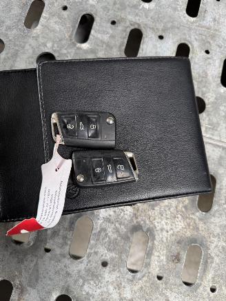 Volkswagen Golf GOLF 1.4 TSI ACT Highline DSG PANO 140PK!!! picture 21