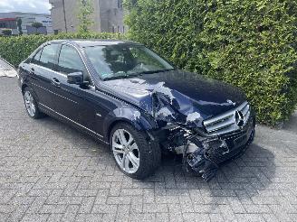Auto incidentate Mercedes C-klasse 180 Business MOTOR LOOPT!! NAP 156PK! 2011/11