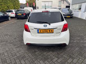 Toyota Yaris 1.5 hybrid dynamic picture 4