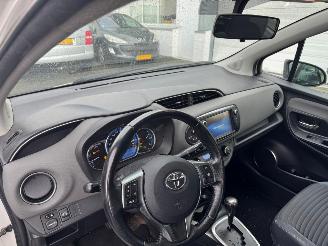 Toyota Yaris 1.5 hybrid dynamic picture 11