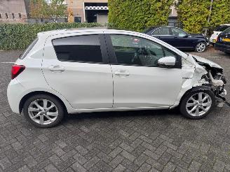 Toyota Yaris 1.5 hybrid dynamic picture 7